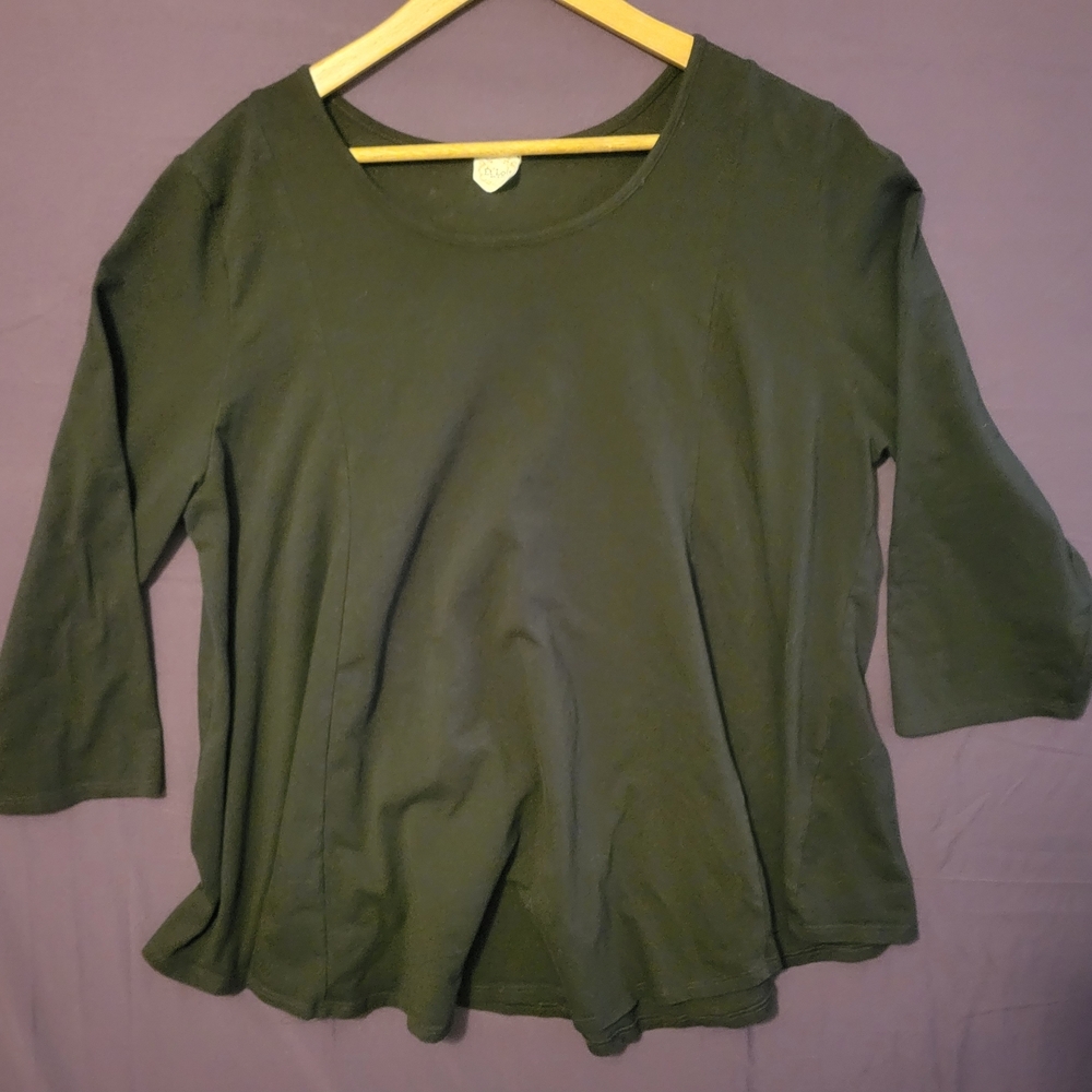 Women's Et Lois Black Flowy 3/4 Sleeve Top. Size 1X